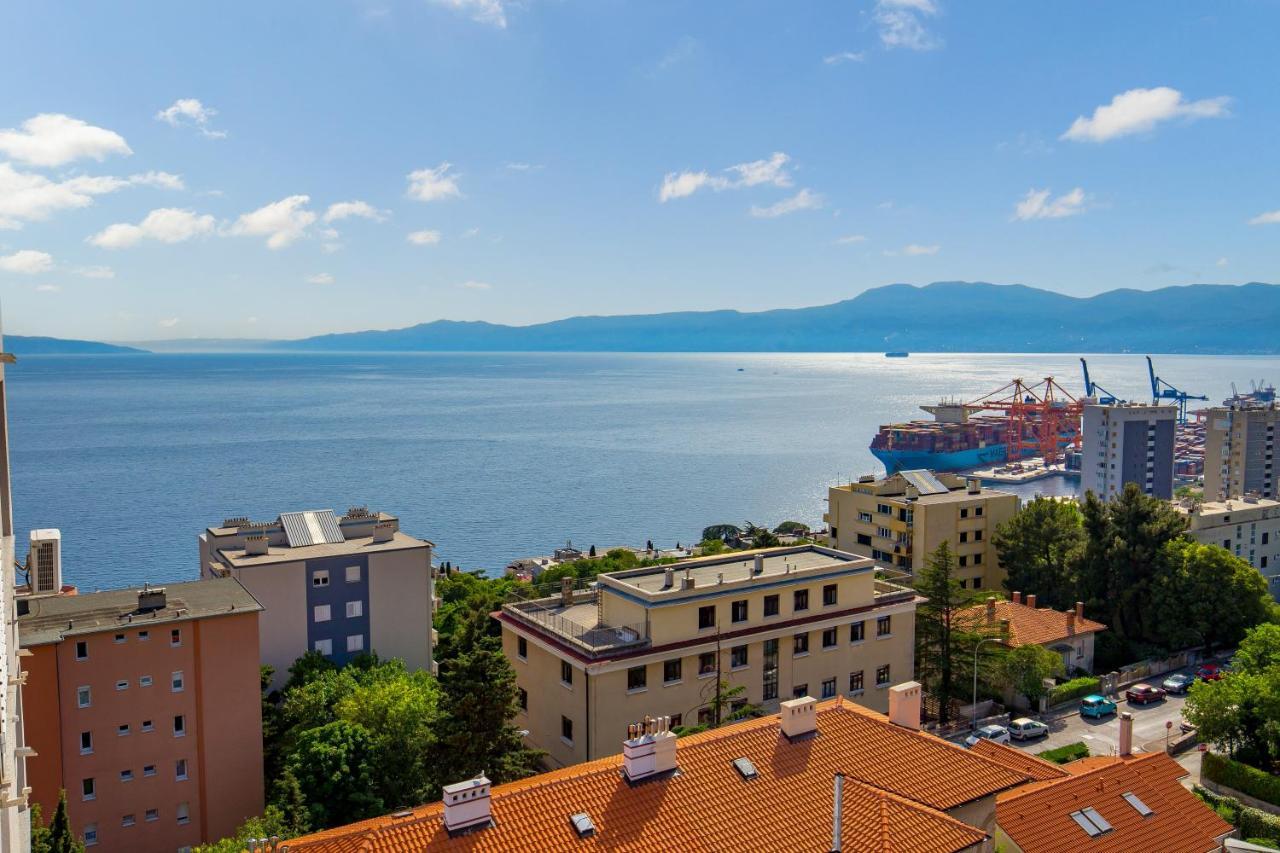 Apartment Beverly Rijeka Exterior foto